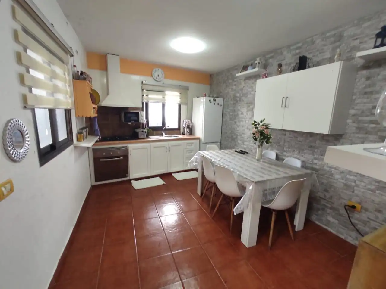 Cuina de Casa o xalet en venda en Valverde (Santa Cruz de Tenerife) amb Terrassa