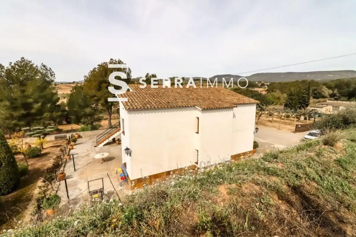 Vista exterior de Casa o xalet en venda en Font-rubí amb Jardí privat