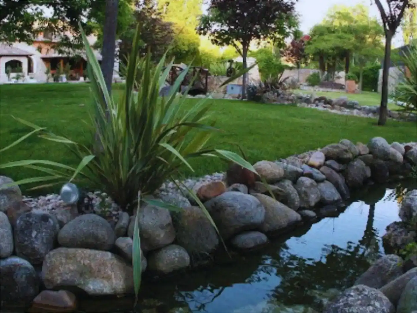 Jardín de Piso en venta en Carabaña con Jardín privado, Piscina y Amueblado