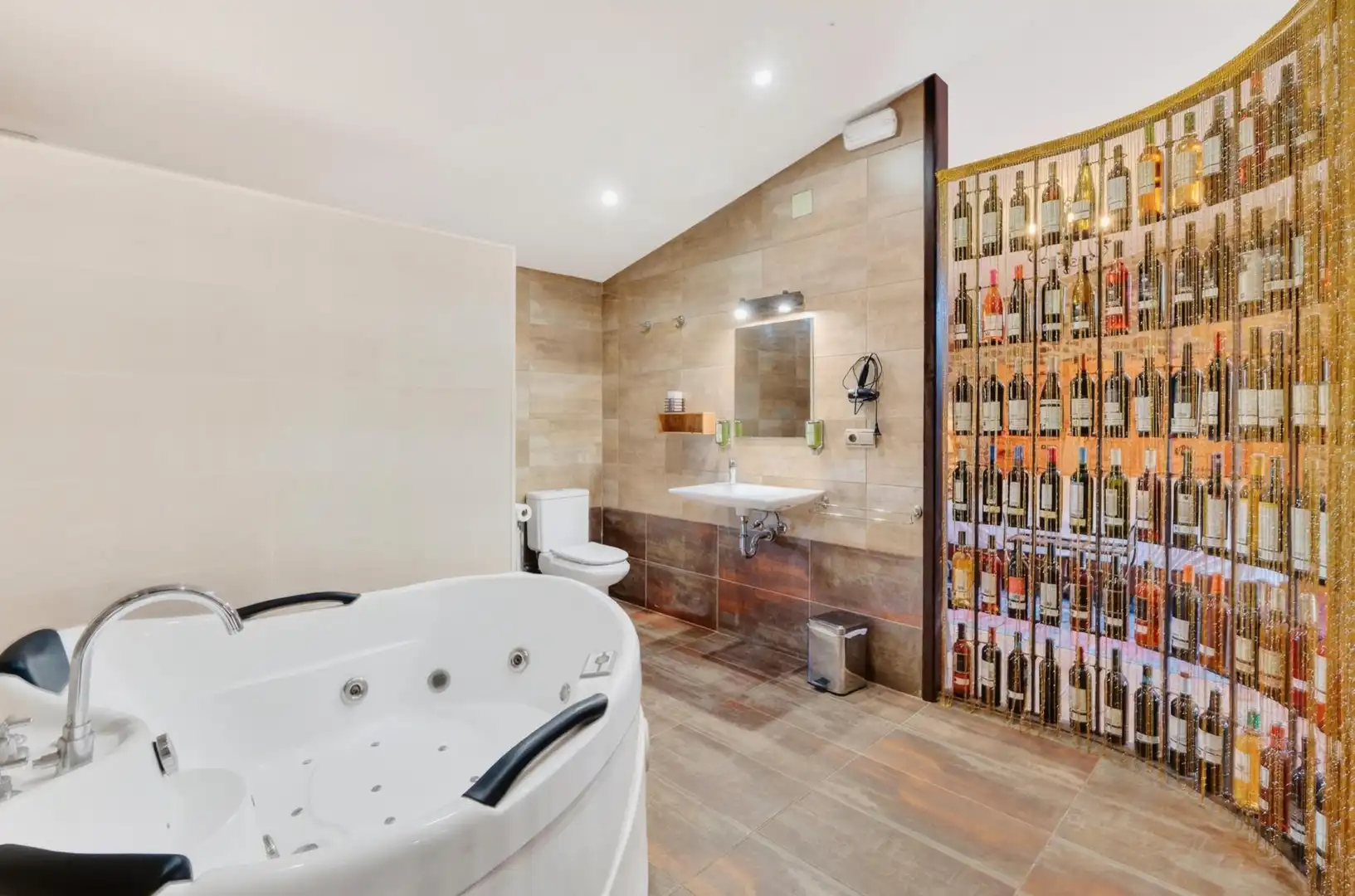 Baño de Casa o chalet en venta en Mollet de Peralada con Jardín privado, Terraza y Piscina