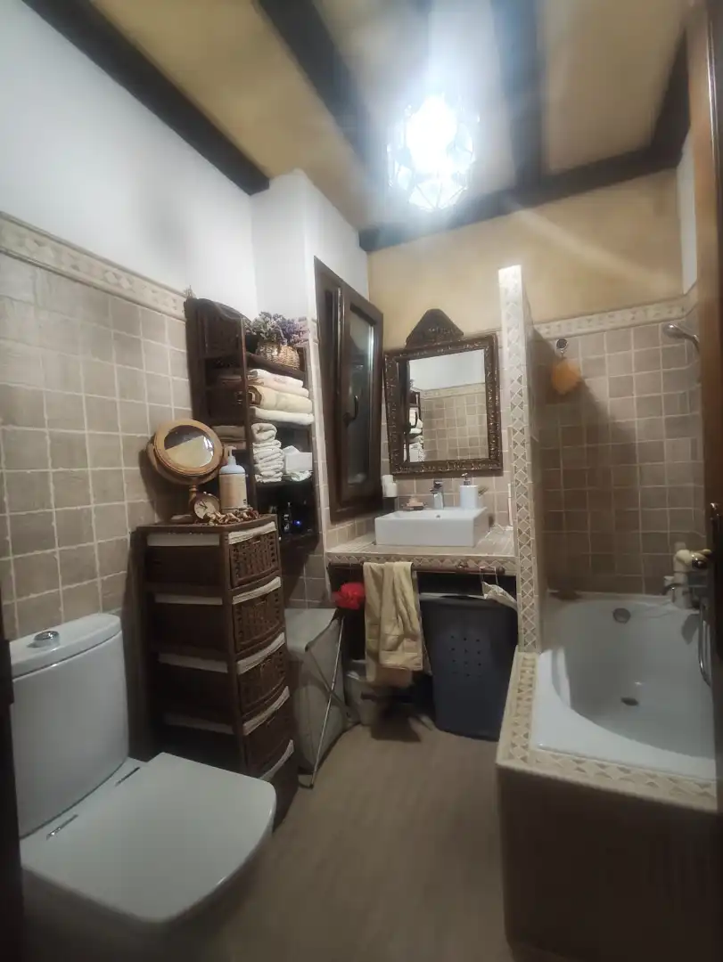 Baño de Piso en venta en Fuensalida con Aire acondicionado, Calefacción y Terraza