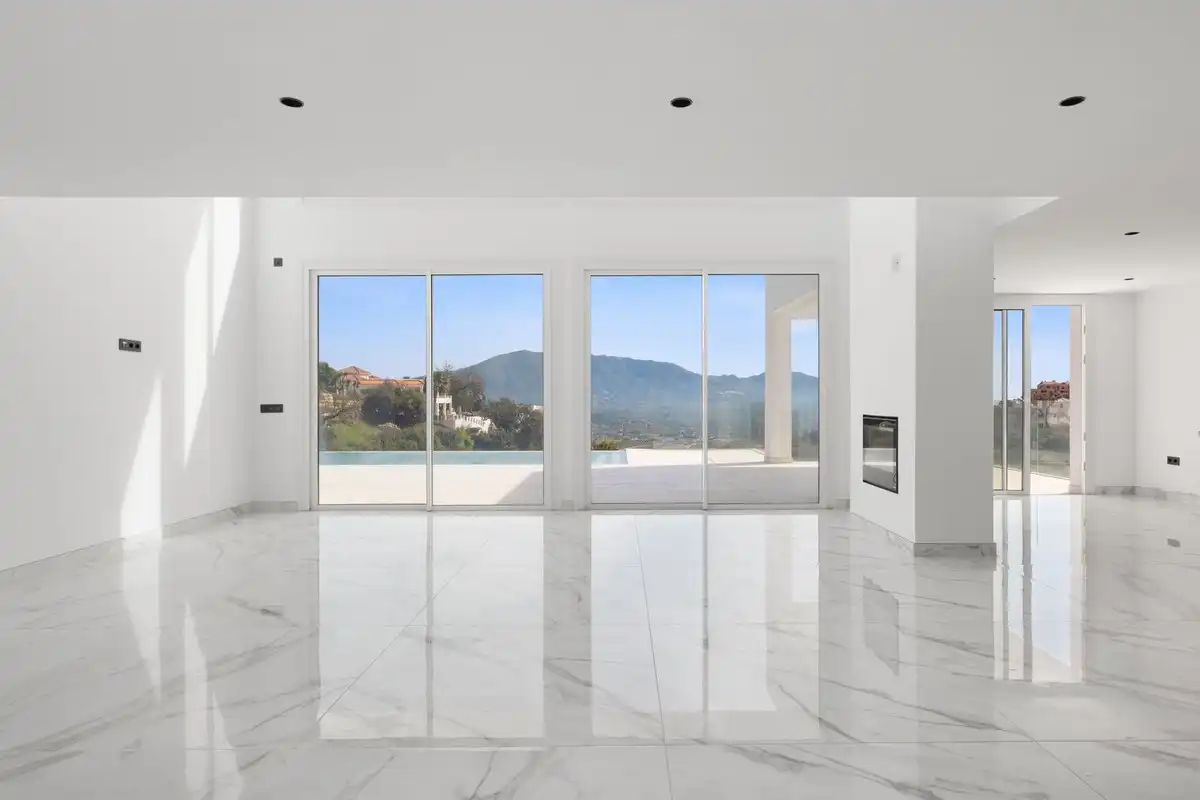 Houses for sale in Ojén  with Air Conditioner, Private garden and Terrace