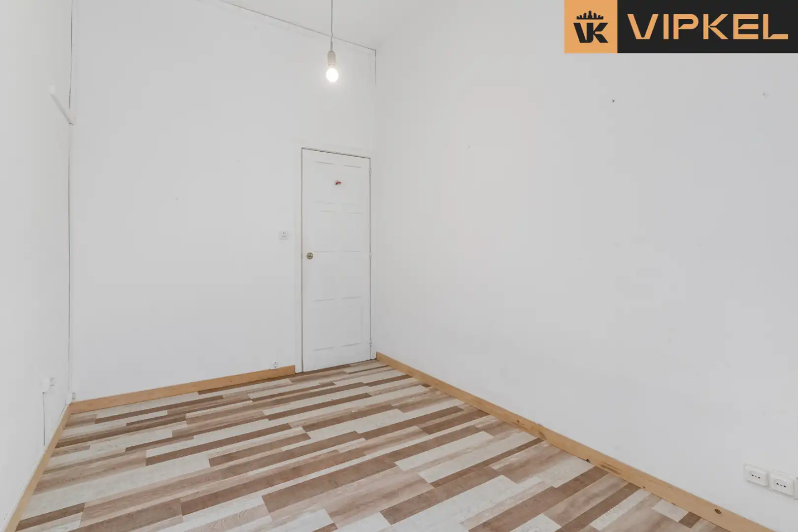Einfamilien-Reihenhaus zum Verkauf in Barcelona mit Privatgarten und Terrasse
