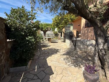 Casa con giardino in vendita a Carrer Vallplana