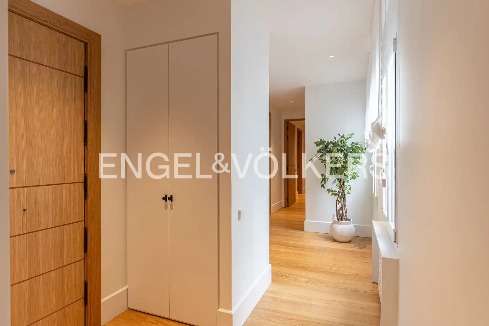Wohnung zum Verkauf in Madrid mit Klimaanlage, Heizung und Terrasse