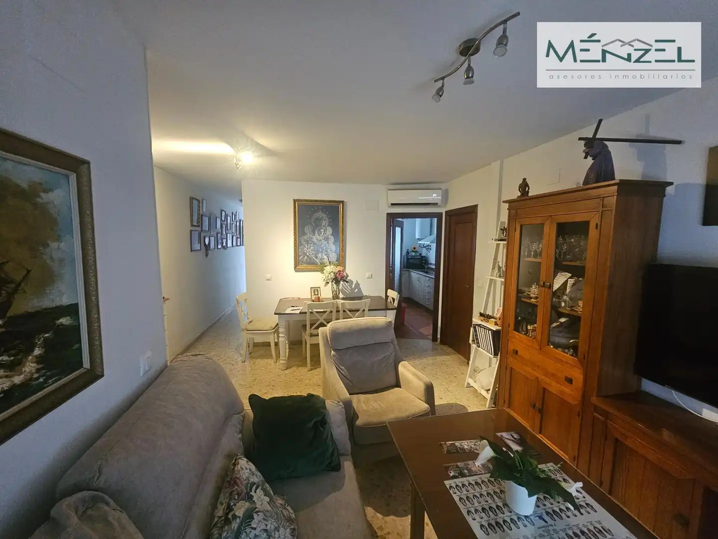 Sala de estar de Planta baja en venta en Coria del Río