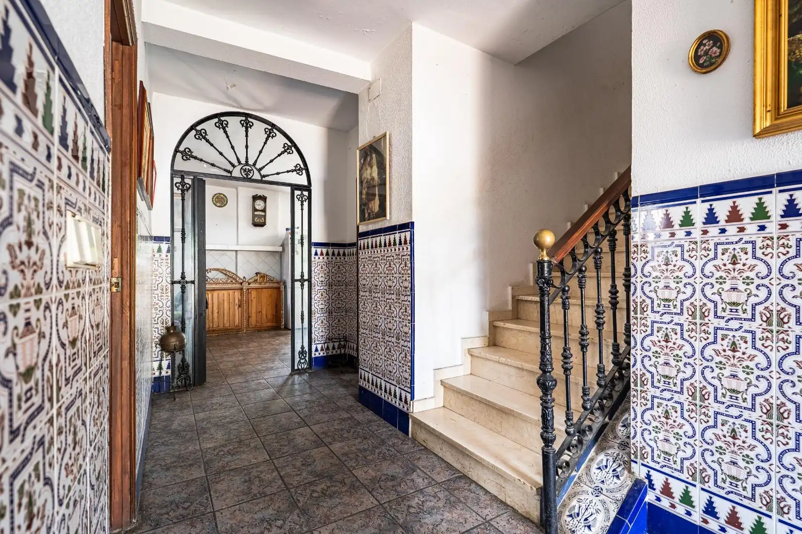 Casa o xalet en venda en Tomares amb Jardí privat, Terrassa i Traster