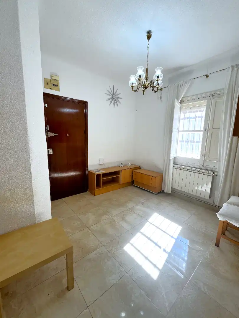 Sala de estar de Piso en venta en Madrid con Calefacción, Amueblado y Alarma