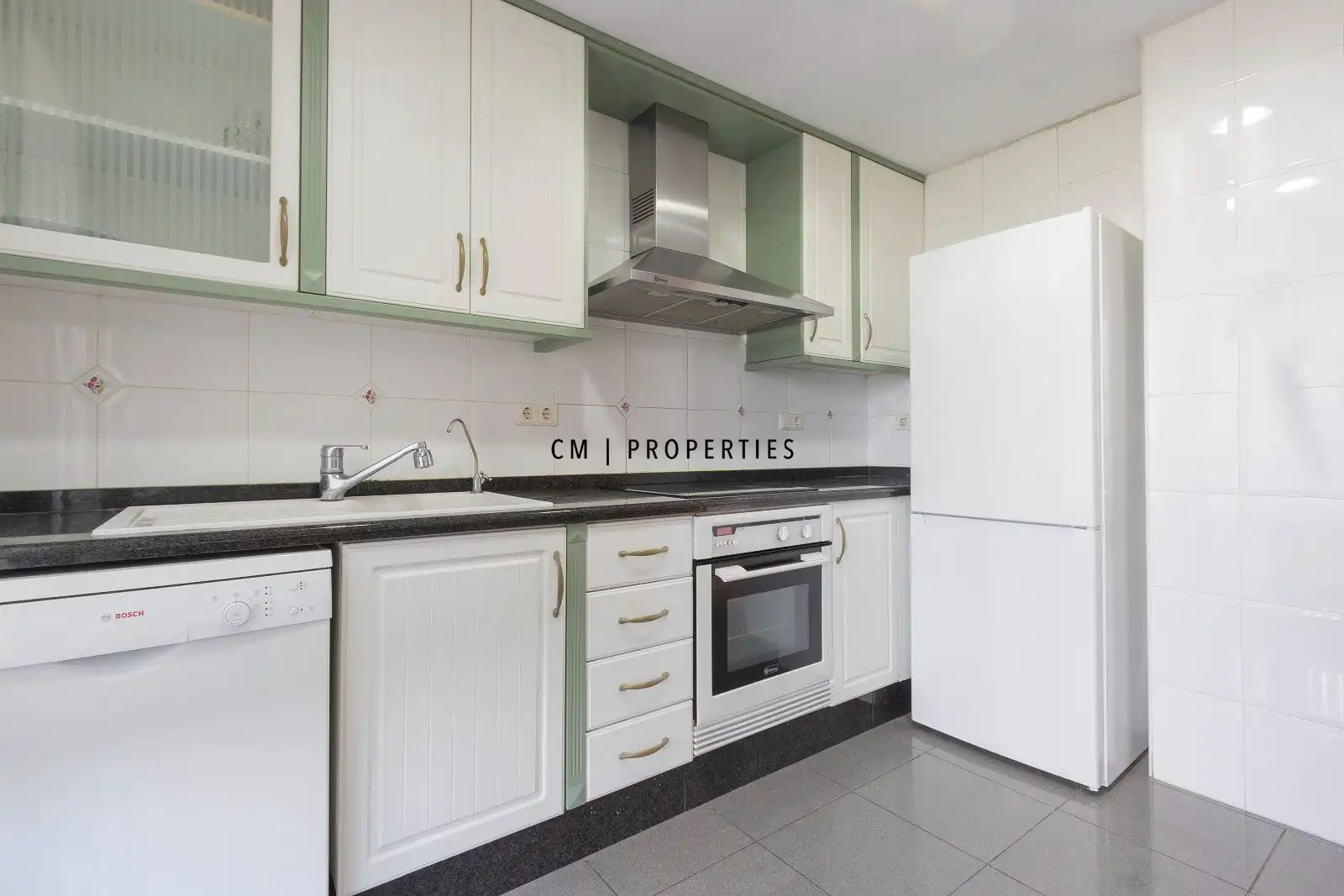 Kitchen of Flat for rent in Valencia  with Air Conditioner, Heating and Terrace