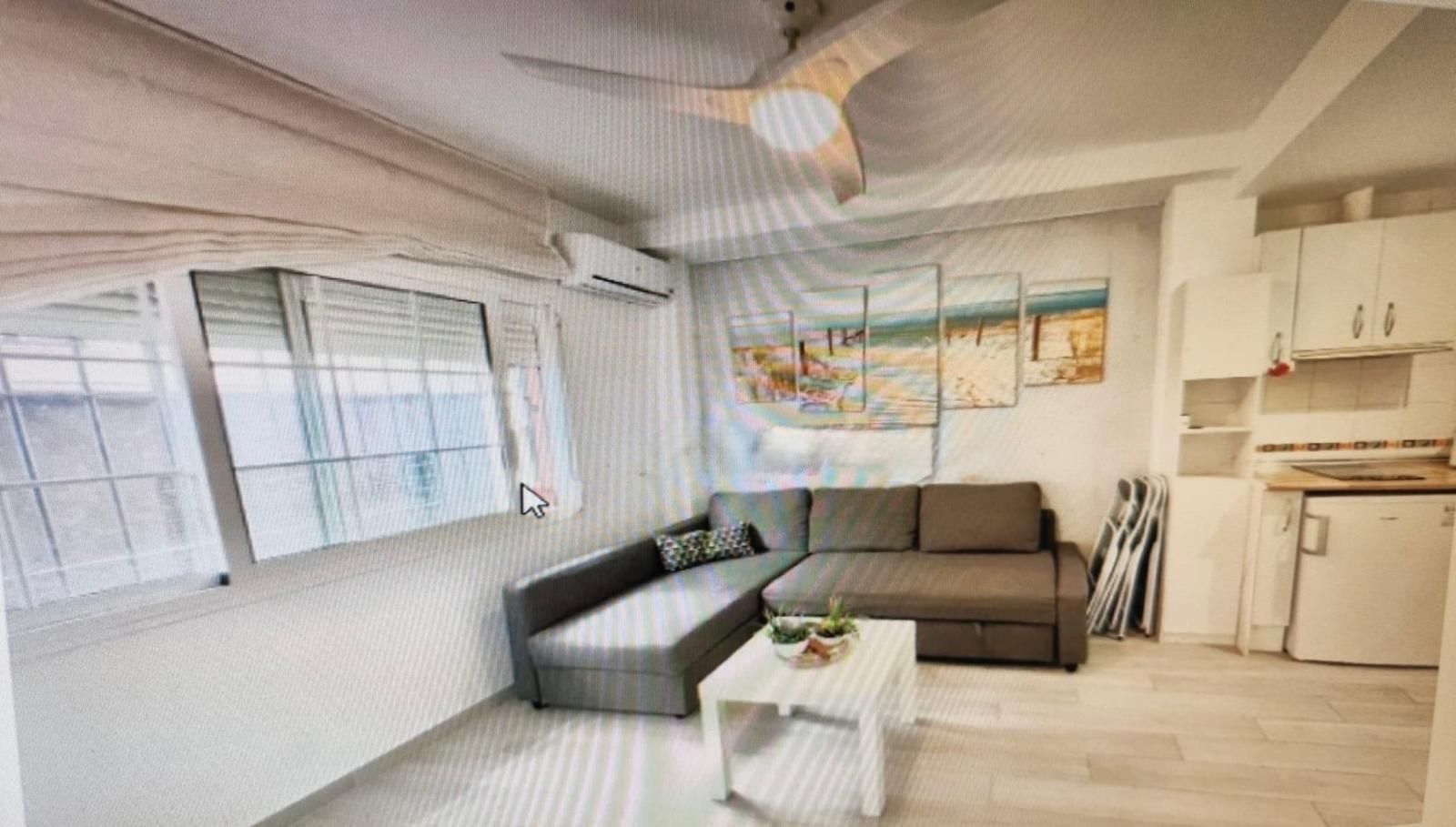 Living room of Flat to rent in Fuengirola  with Air Conditioner, Heating and Furnished