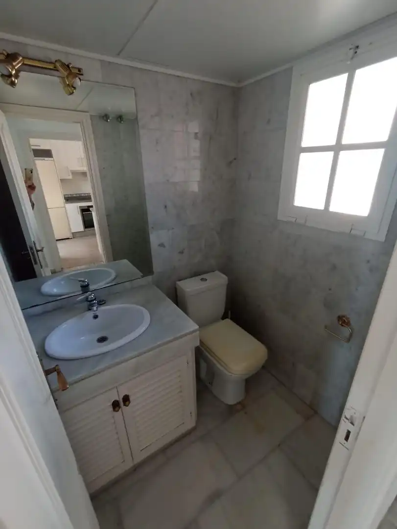 Terraced house with pool for sale in Manilva Pueblo, imagen 6