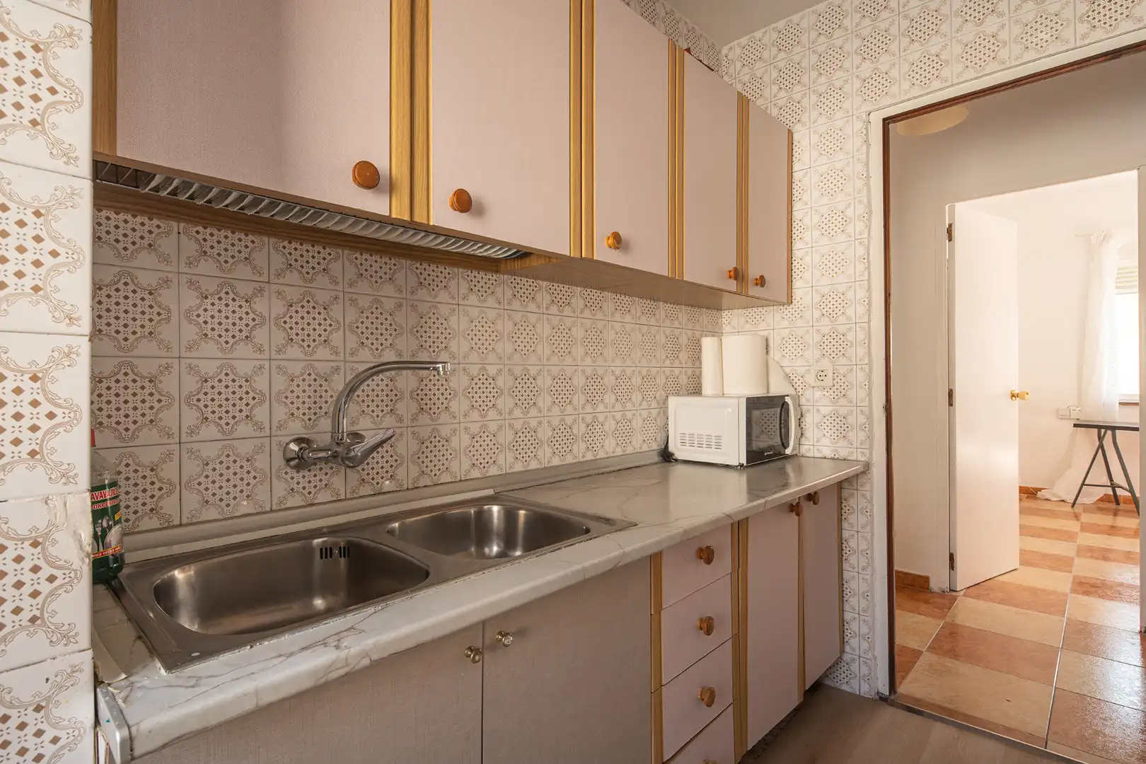 Küche von Wohnung zum Verkauf in Granada mit Parkett, Möbliert und Ofen