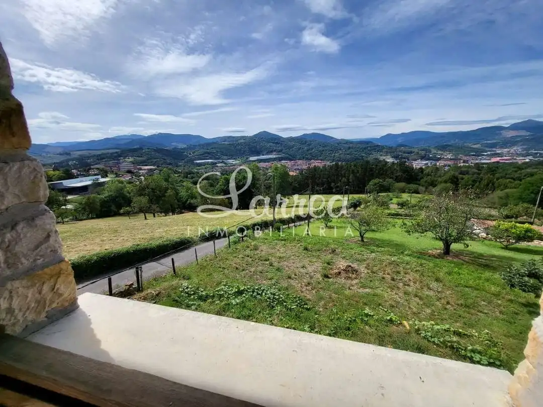 Casa o chalet en venta en Galdakao con Terraza y Trastero