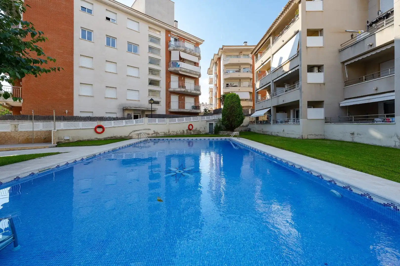 Swimming pool of Flat for sale in Calafell  with Air Conditioner, Heating and Terrace
