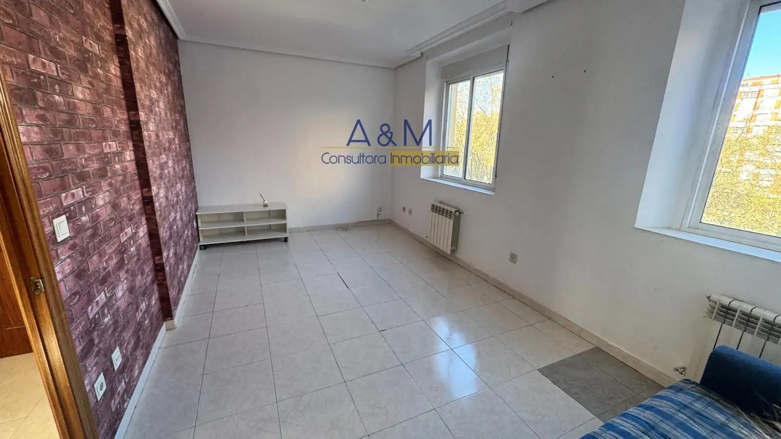 Attic for sale in Valladolid  with Heating, Terrace and Oven