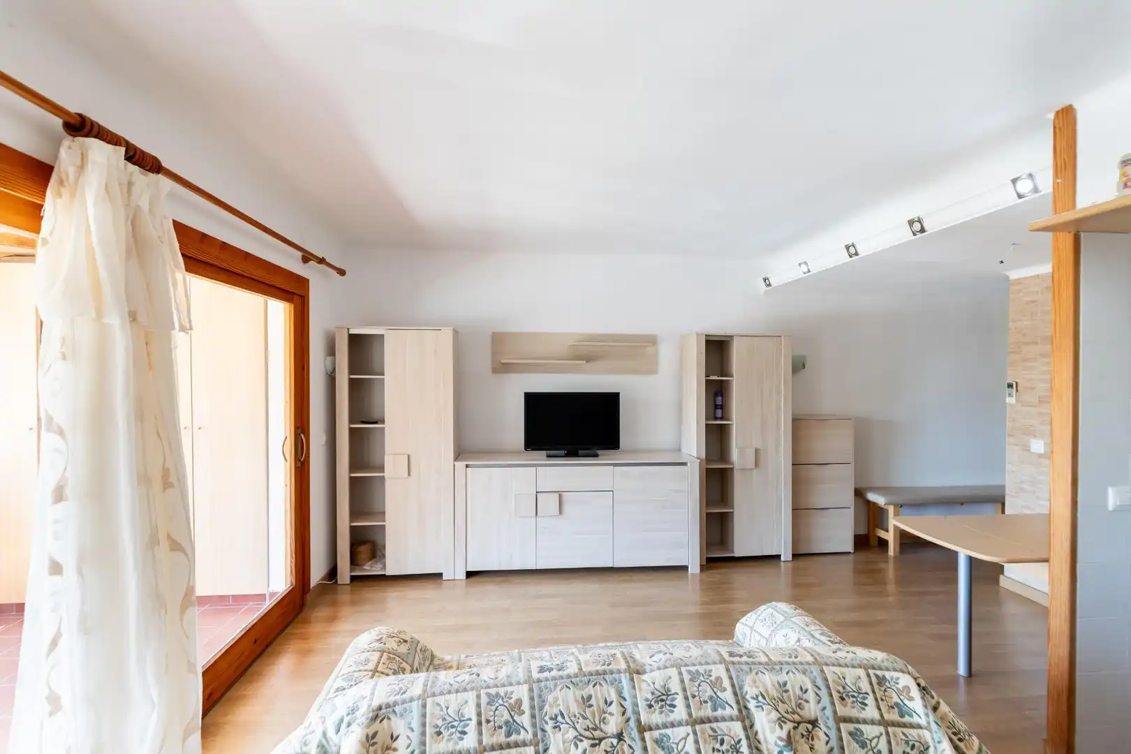Living room of Flat for sale in Calvià  with Air Conditioner, Private garden and Terrace
