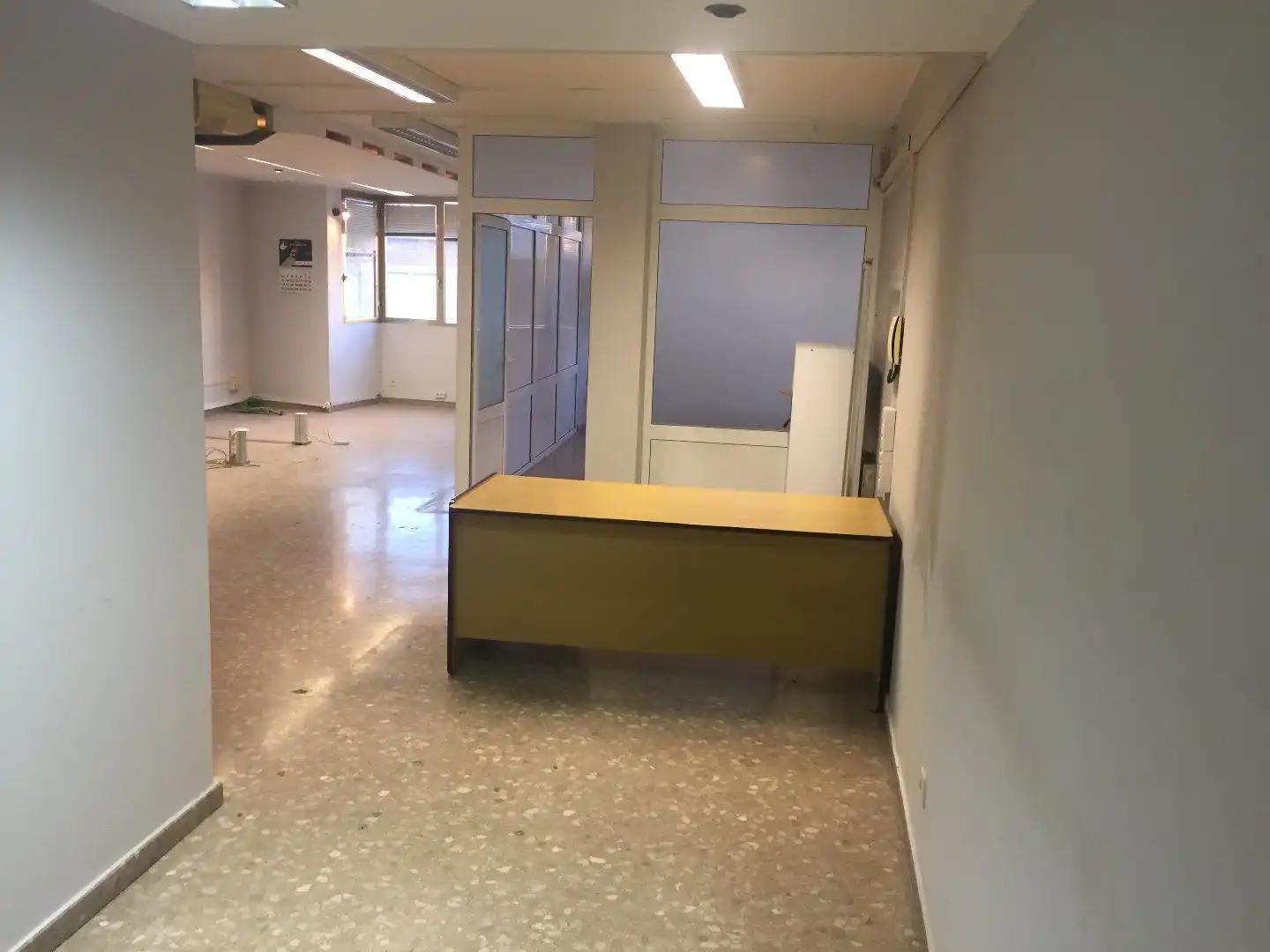 Office space with lift to rent in Carrer Cardenal Domènech 2, imagen 3