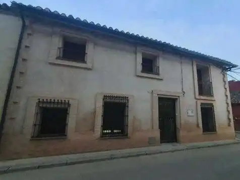 Casa rústica en venta en Calle Mayor 3