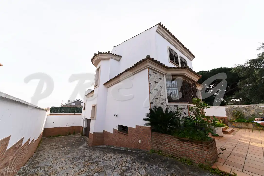 Houses for sale in Los Pinos