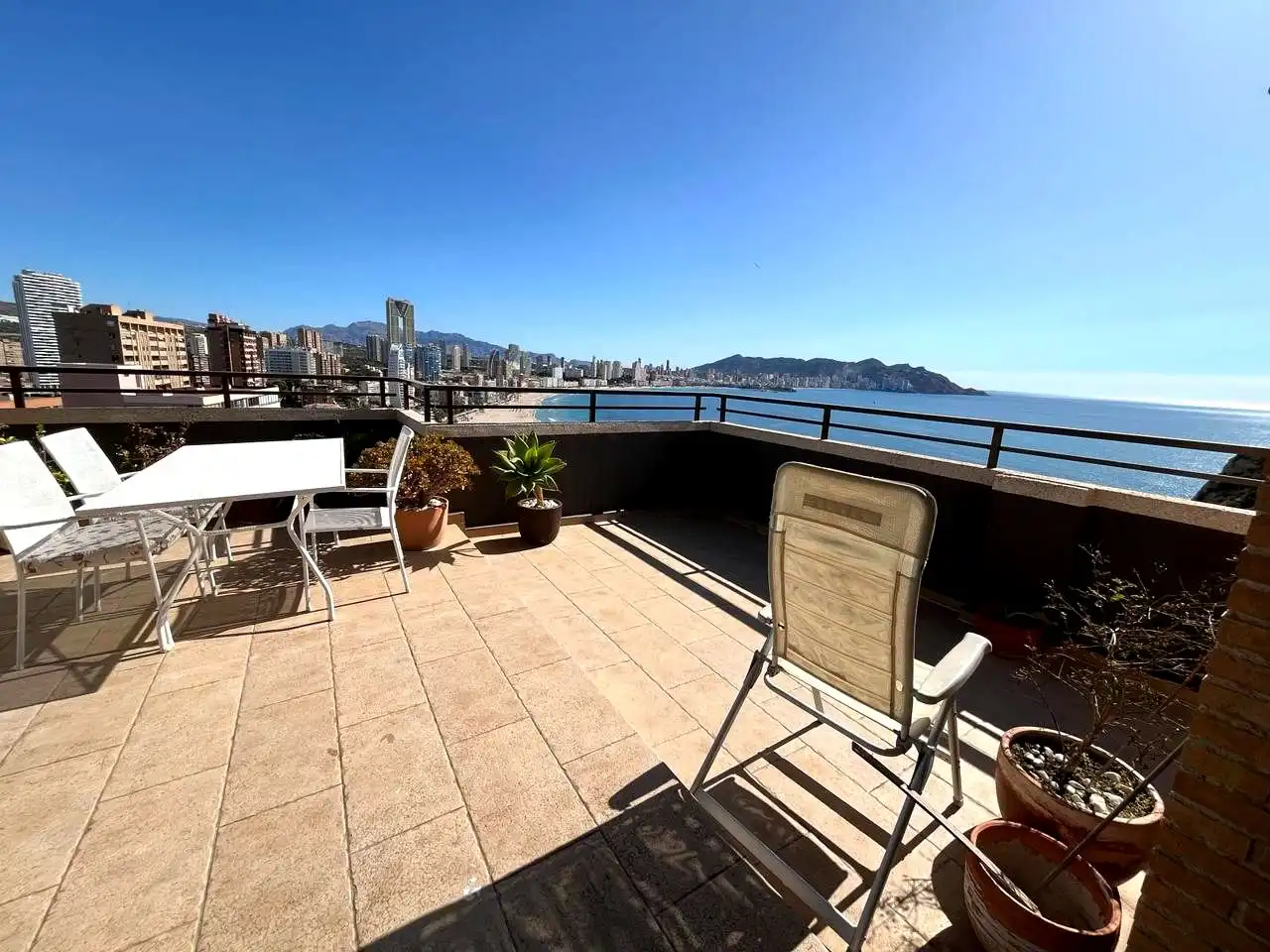 Terraza de Ático en venta en Benidorm con Aire acondicionado, Terraza y Piscina comunitaria