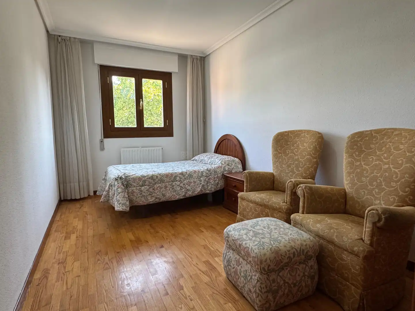 Bedroom of Flat for sale in  Logroño  with Heating, Parquet flooring and Storage room