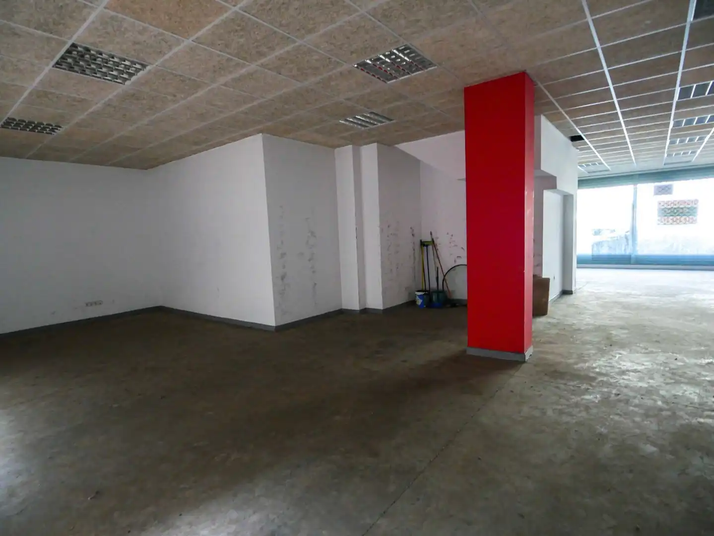 Local comercial en venta en Sant Narcís, imagen 5