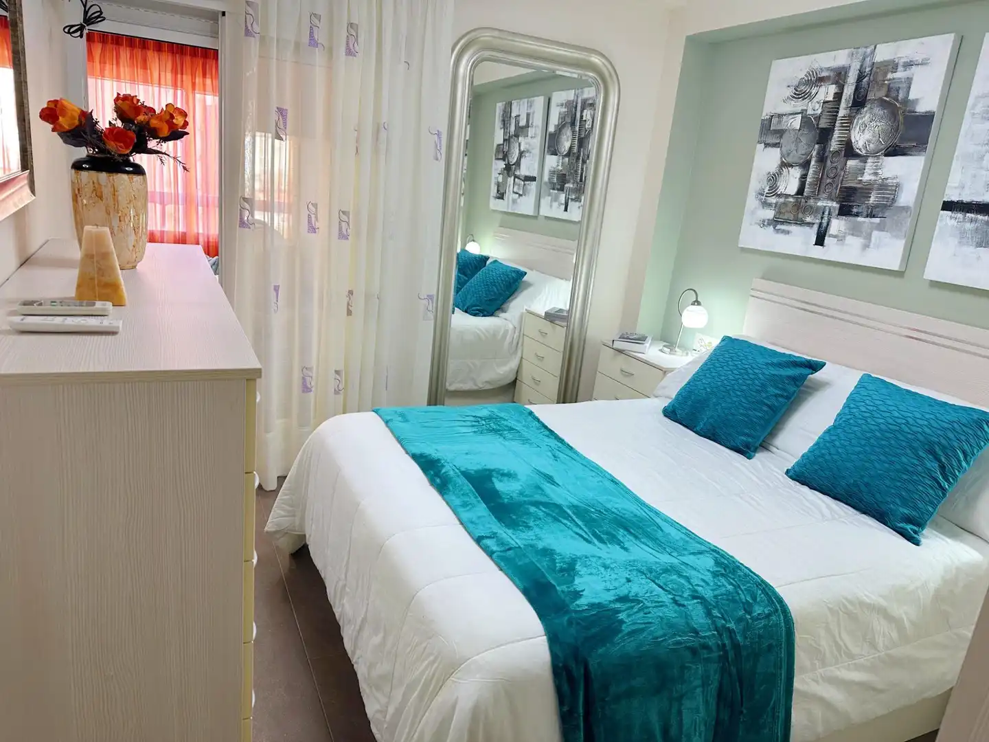 Bedroom of Apartments for rent in Benidorm  with Air Conditioner, Heating and Private garden