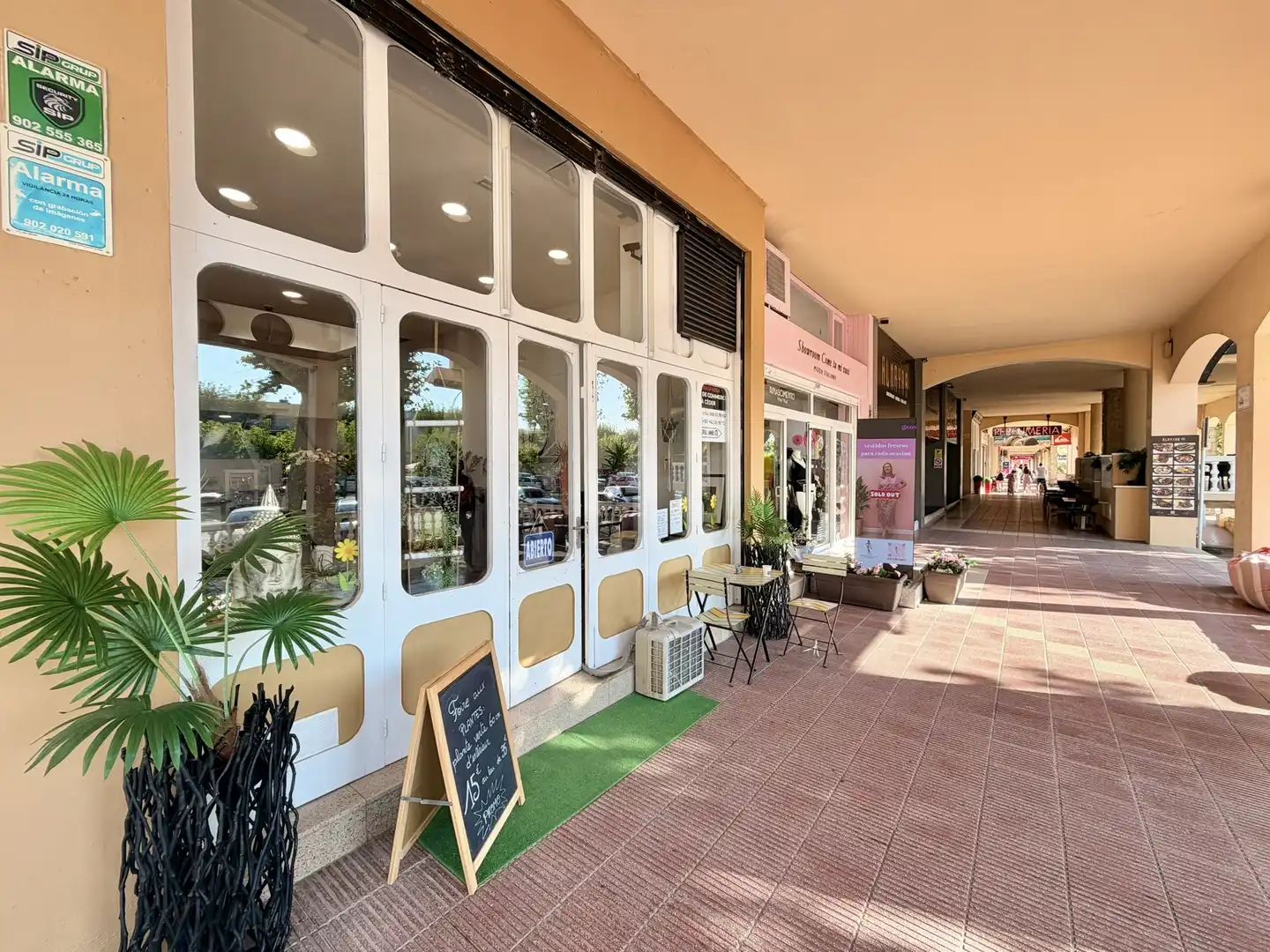 Local en traspaso en Empuriabrava