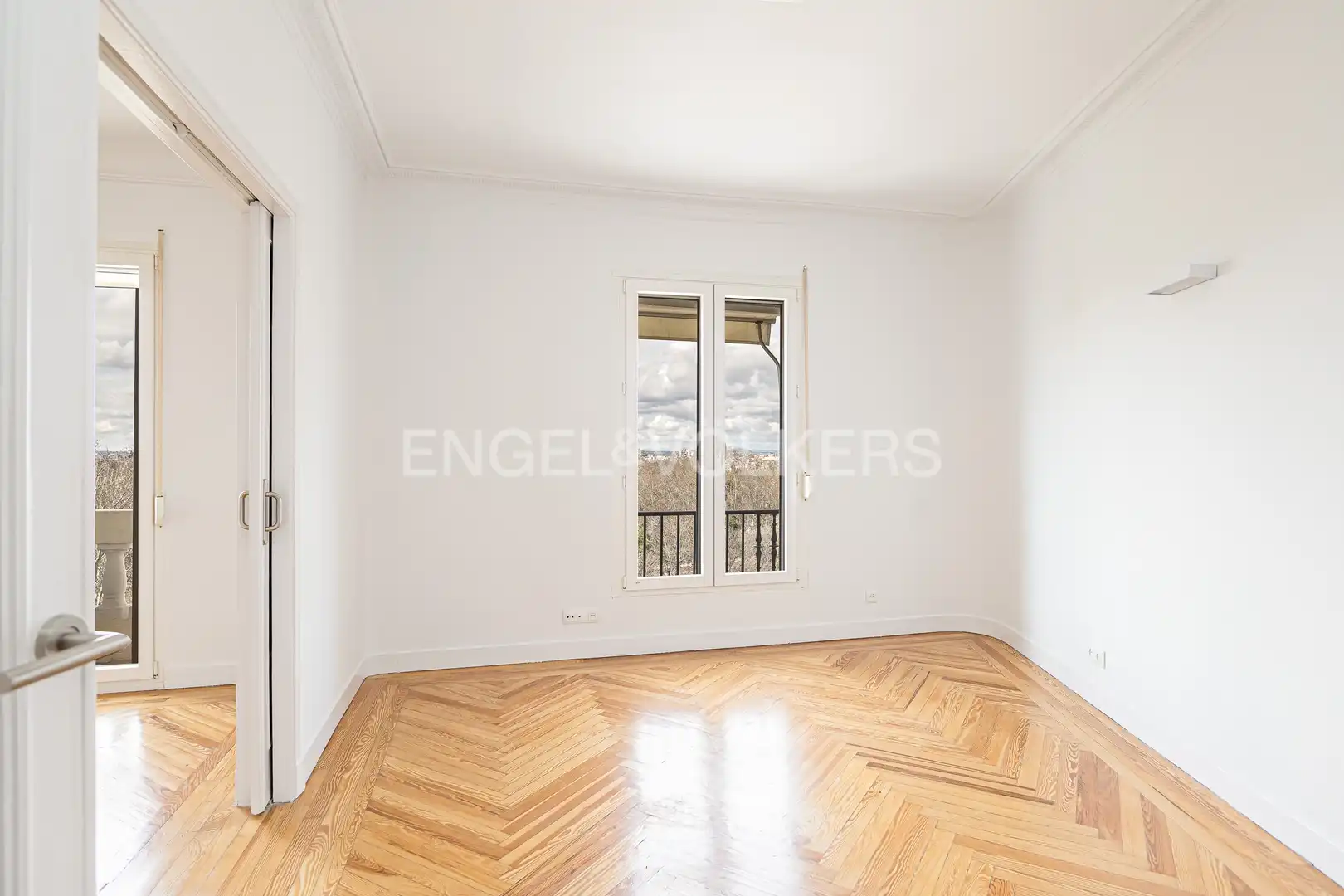 Schlafzimmer von Wohnung zur Miete in Madrid mit Klimaanlage, Heizung und Parkett