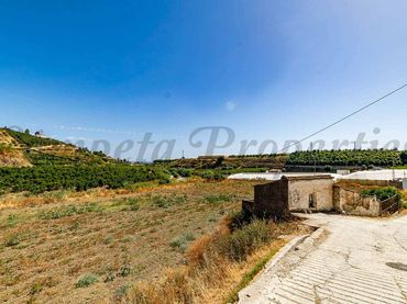 Terreny rústic en venda a Algarrobo pueblo
