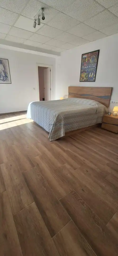 Dormitori de Finca rústica en venda en Gibraleón amb Aire condicionat, Terrassa i Piscina