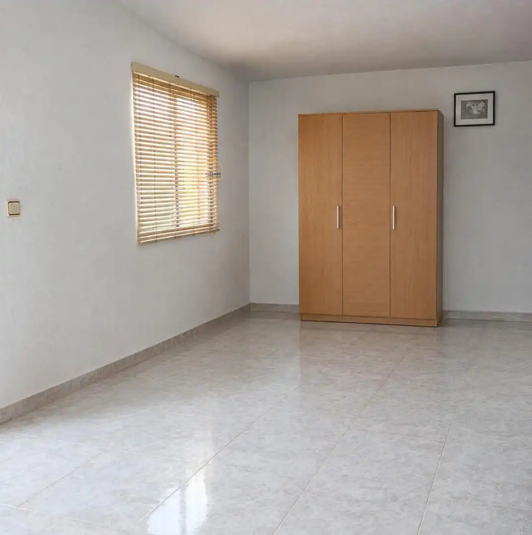 Habitación de Casa adosada en venta en Lorca con Aire acondicionado, Terraza y Trastero