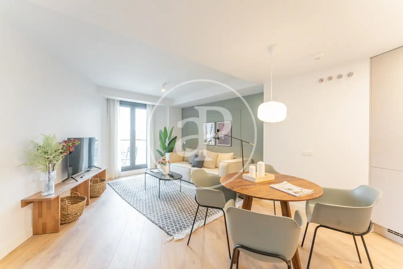 Wohnzimmer von Wohnung zur Miete in Madrid mit Klimaanlage, Heizung und Privatgarten