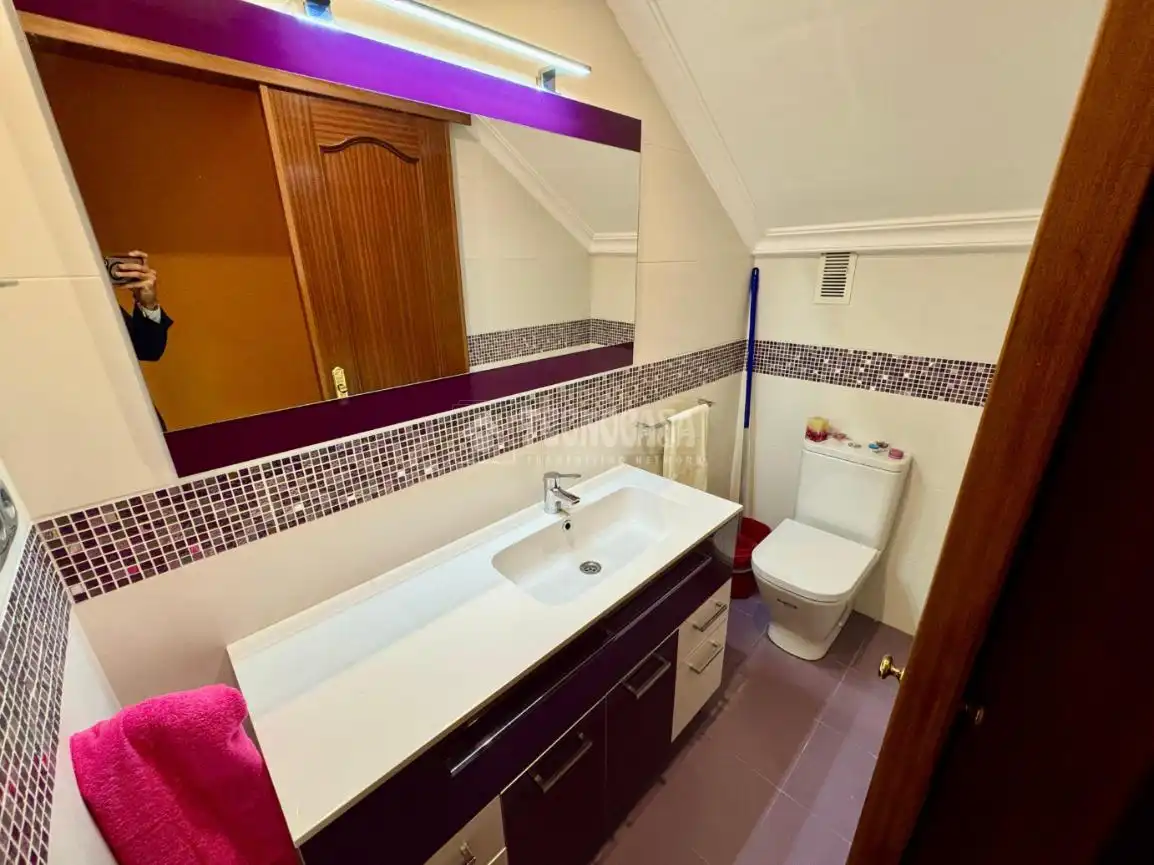 Baño de Piso en venta en El Astillero   con Calefacción, Parquet y Terraza