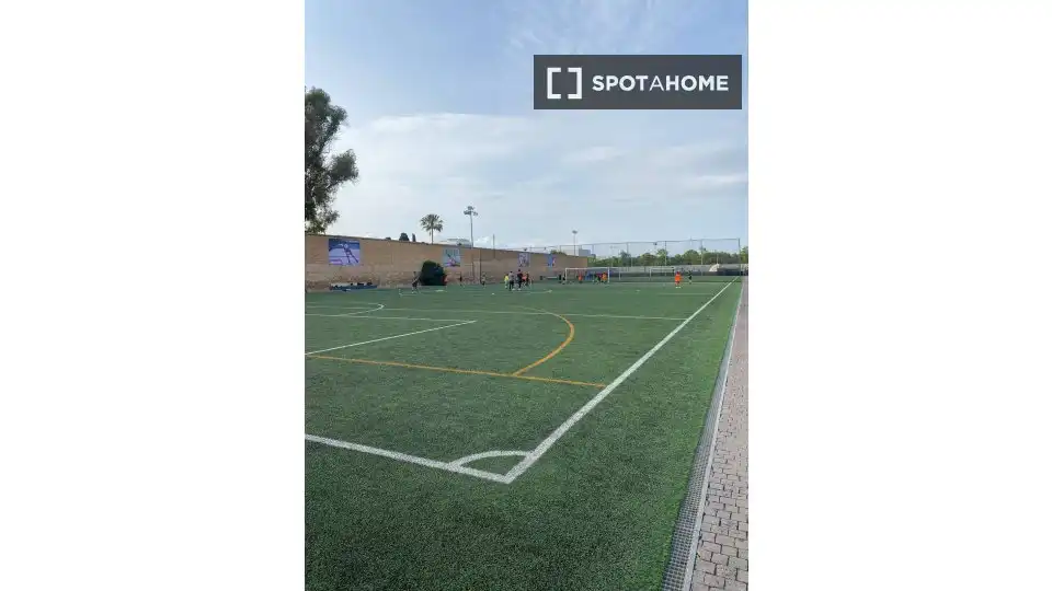 Exterior view of Flat for rent in Valencia  with Air Conditioner, Heating and Furnished