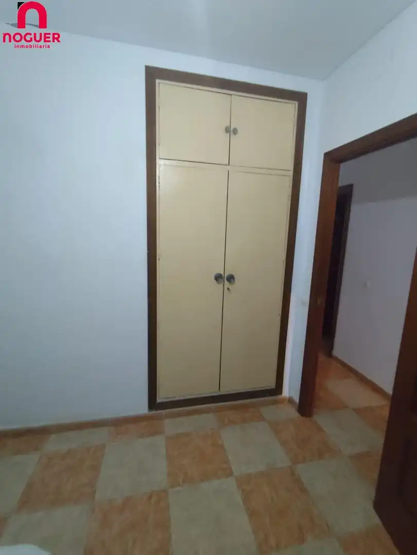 Schlafzimmer von Wohnung zur Miete in Córdoba mit Heizung, Terrasse und Abstellraum