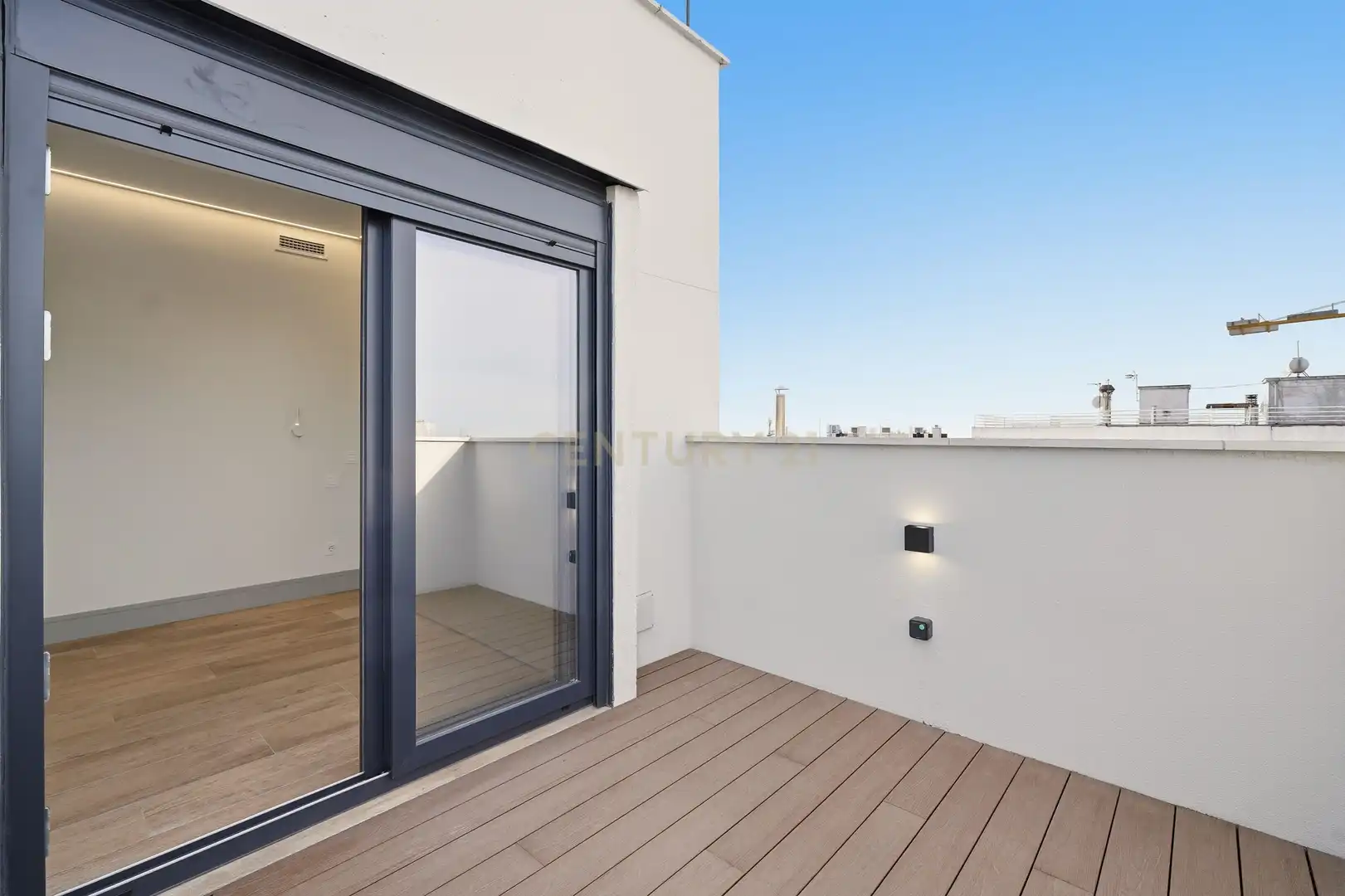 Terraza de Apartamento en venta en Madrid con Aire acondicionado, Horno y Lavadora