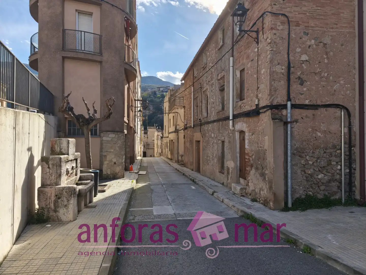 Exterior view of Buildings for sale in La Riba