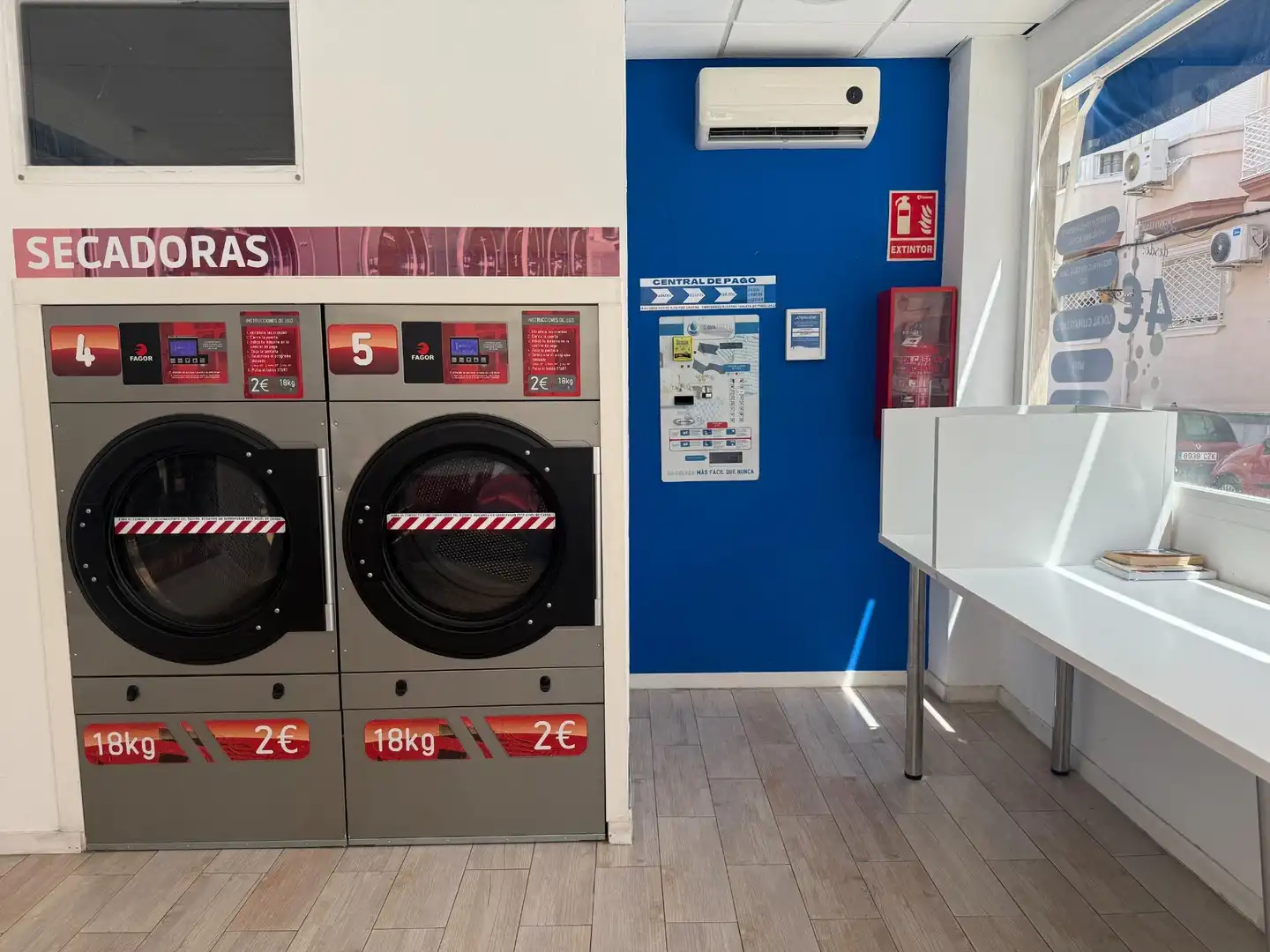 Business premises to rent in Calle V CENTENARIO, imagen 9