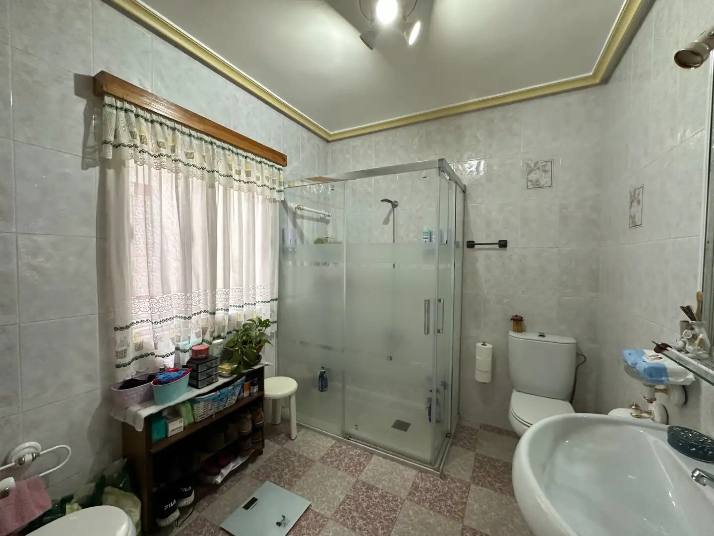 Bany de Casa o xalet en venda en Úbeda amb Aire condicionat i Terrassa