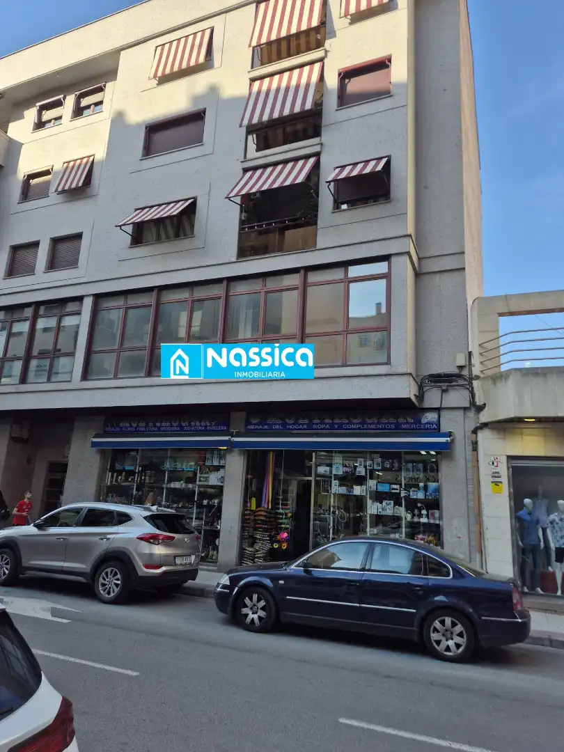 Pis amb terrassa en venda a Calle General Gallarza 16