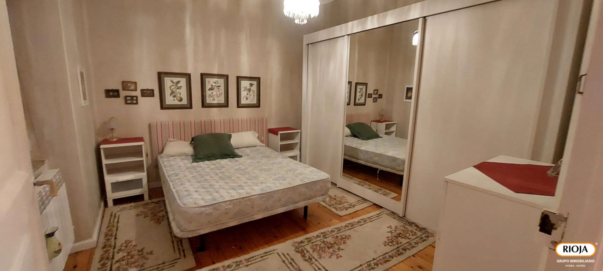 Habitación de Casa o chalet en venta en Vitoria - Gasteiz