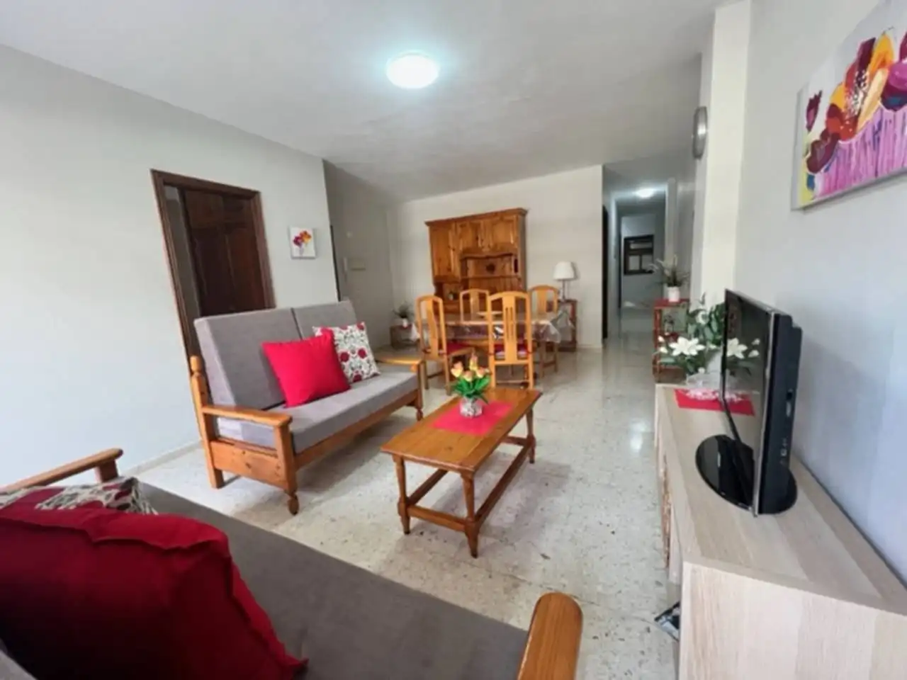 Sala d'estar de Pis de lloguer en Arona amb Moblat i Balcó