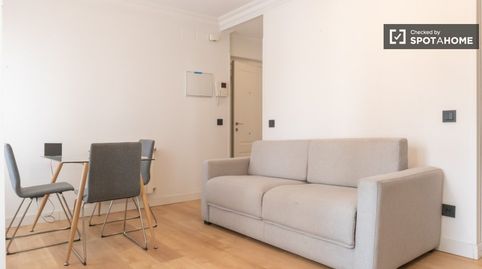 Photo 2 of Flat for rent in Puerta del Ángel, Madrid Capital