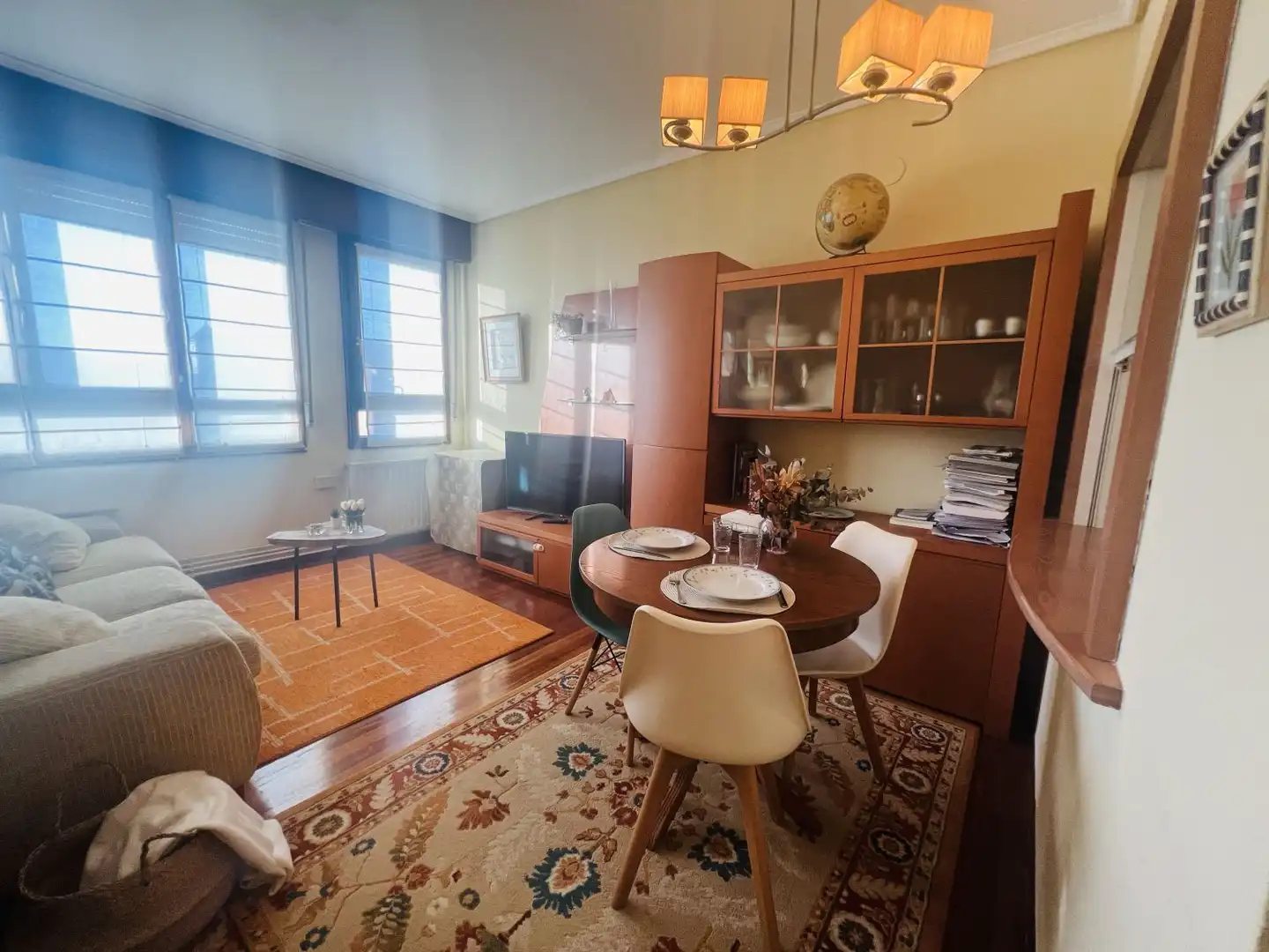 Sala d'estar de Pis en venda en Colindres amb Calefacció i Moblat