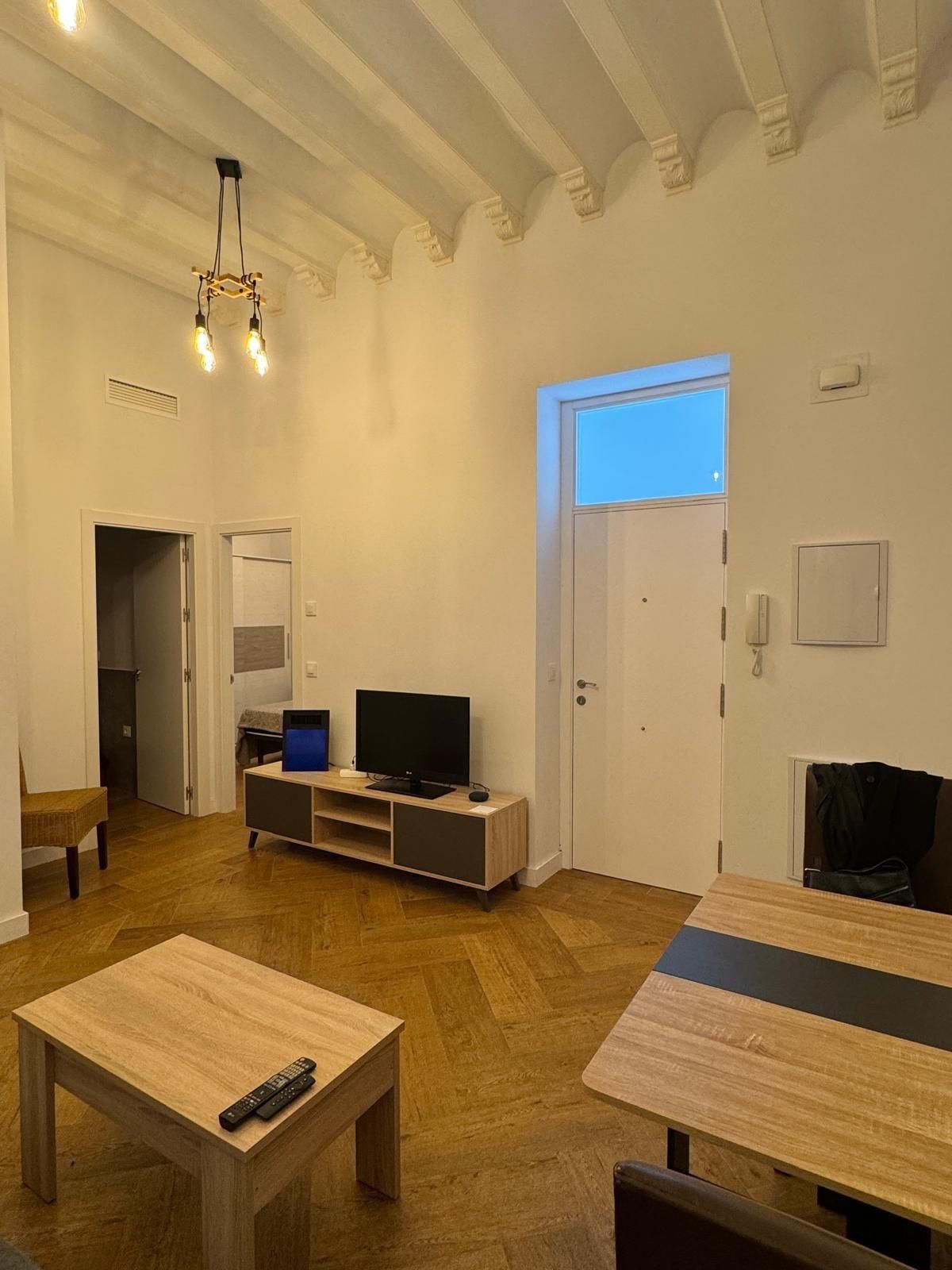 Piso en venta en  Cádiz Capital con Calefacción