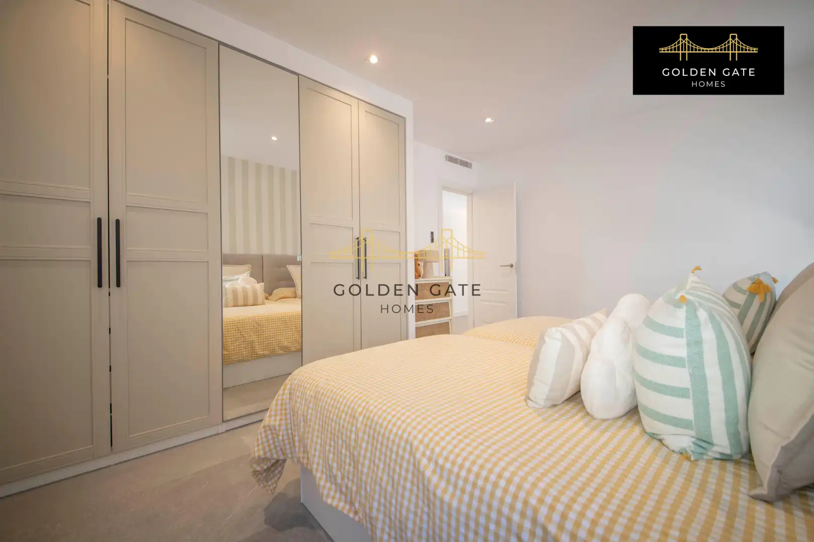 Habitación de Casa o chalet en venta en Badalona con Aire acondicionado, Calefacción y Jardín privado