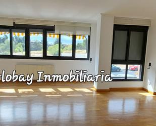 Exterior view of Flat to rent in Majadahonda  with Air Conditioner