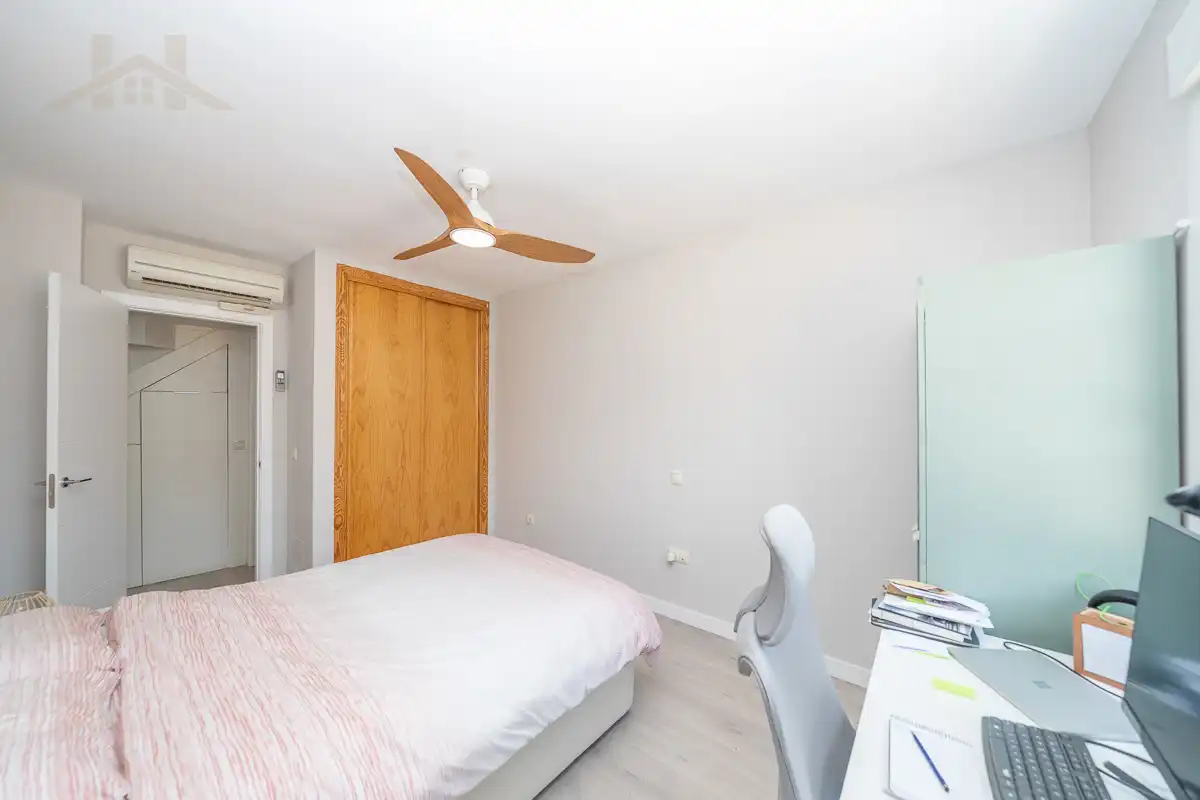 Dormitori de Dúplex en venda en Villanueva del Pardillo amb Aire condicionat, Calefacció i Terrassa