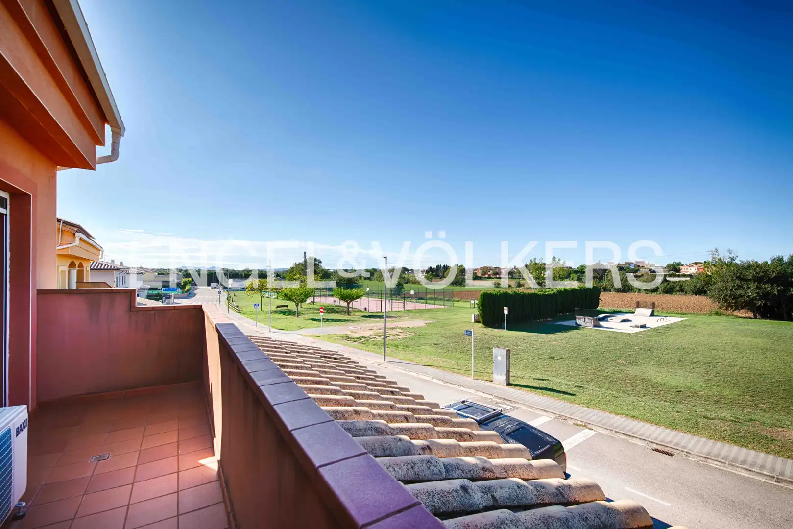 Vista exterior de Casa adosada en venda en El Far d'Empordà amb Aire condicionat, Calefacció i Jardí privat